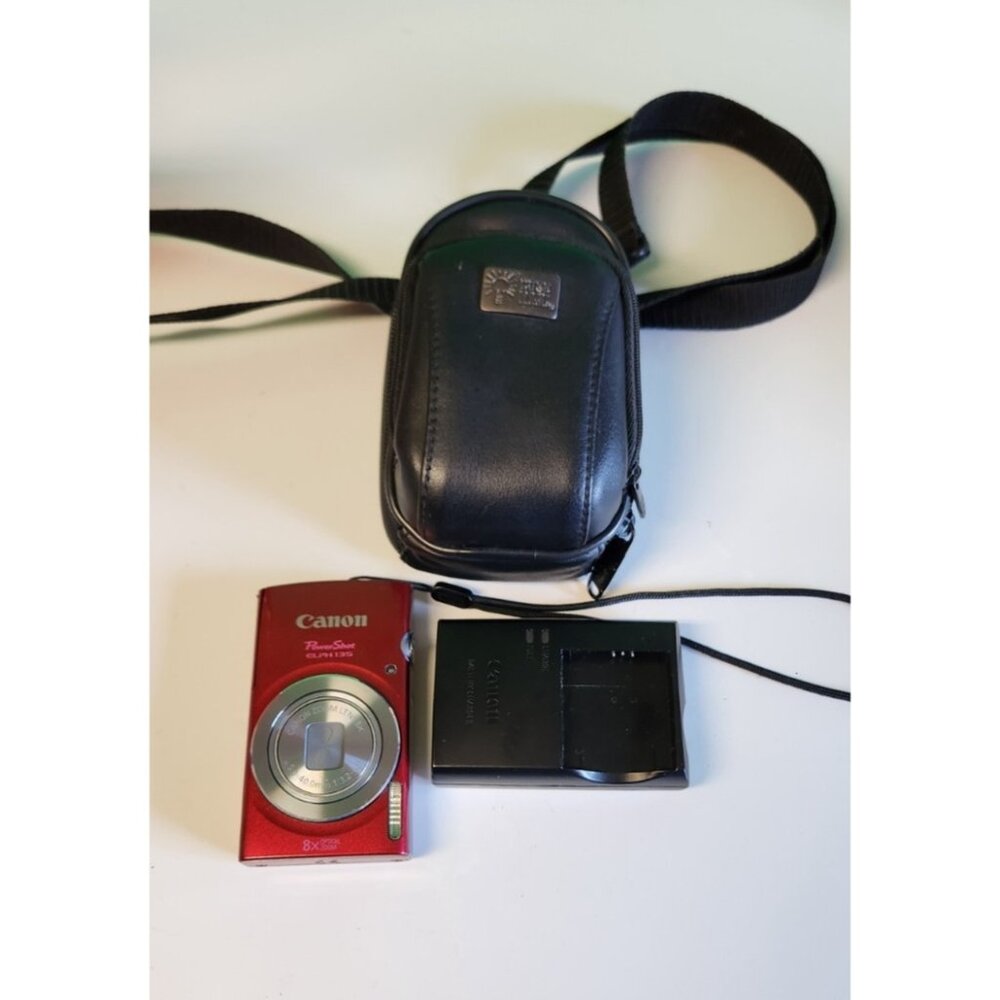 Canon PowerShot ELPH 135 Digital Camera 16.0 MP Red With Case Charger & Battery